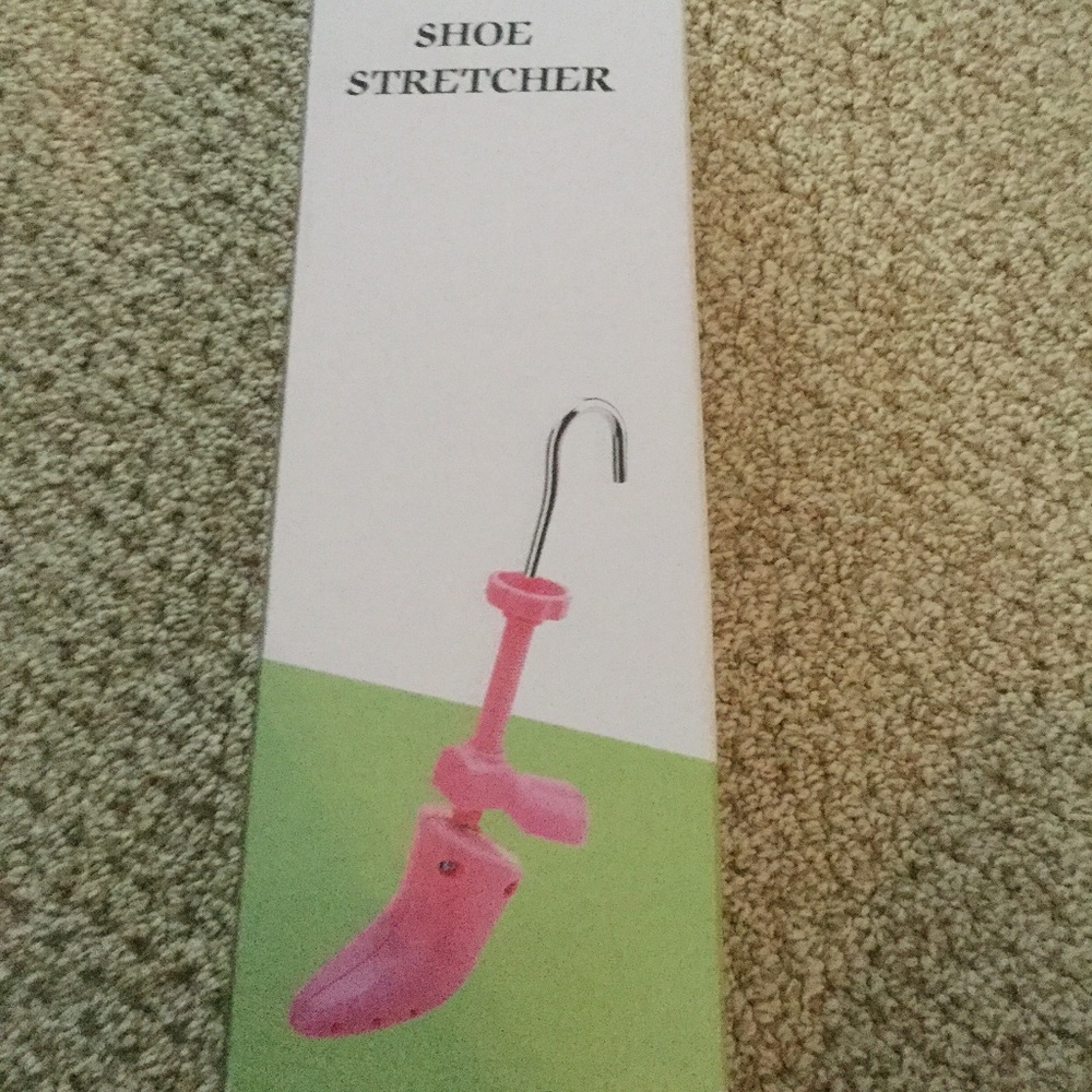 Shoe stretcher